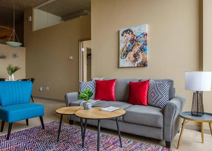 Frontdesk Waterfront Apts Downtown Cleveland